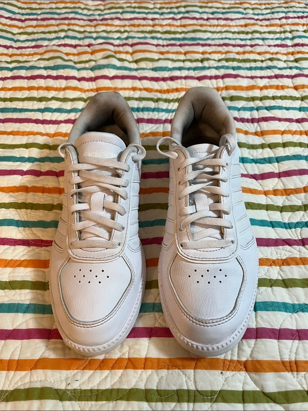 Girls “white on white” Vegan Adidas size 6 Youth/ladies
